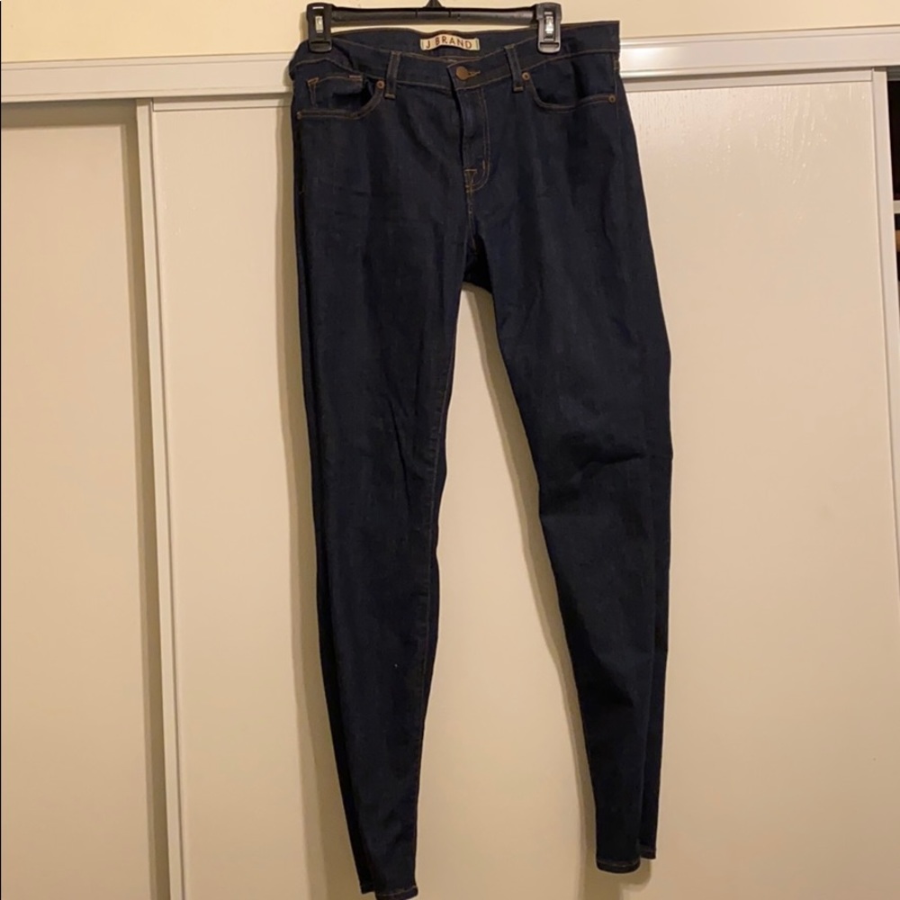 J Brand jeans dark skinny leg. Size 31